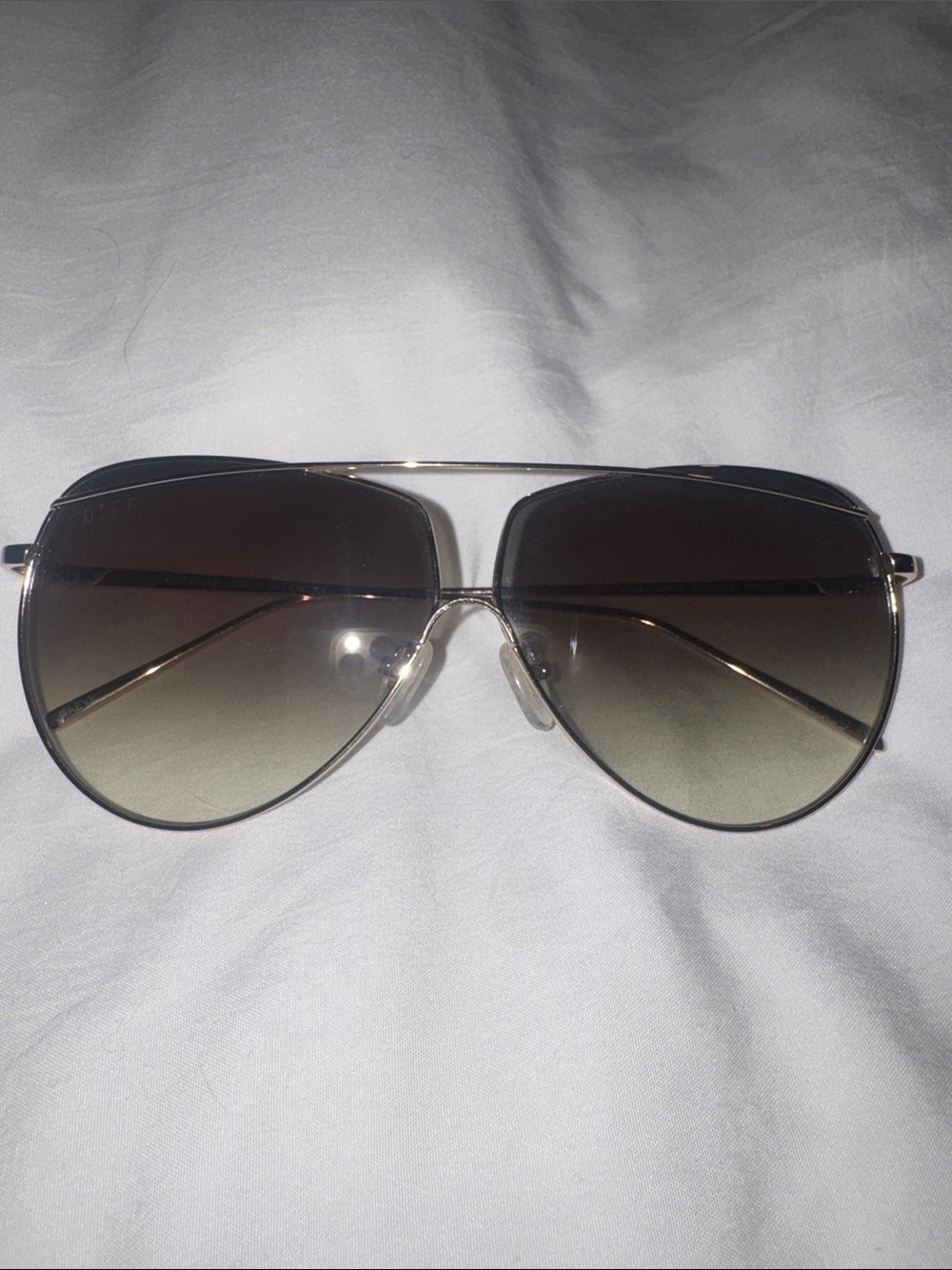 DIFF Classic Aviator Sunglasses - Gradient Lenses